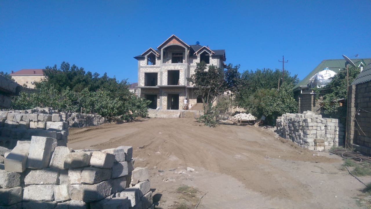 Tikinti mərhələsindən görüntü — 1